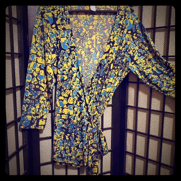 Leopard Quarter Sleeve Wrapped  Blouse - Picture 1 of 7